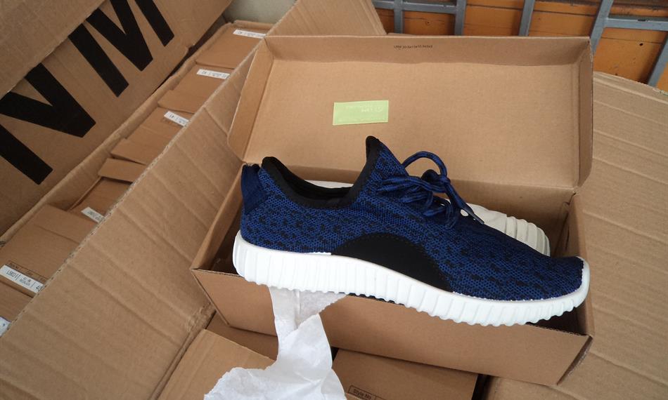 2016-8-3-1222boty Sapa.JPG